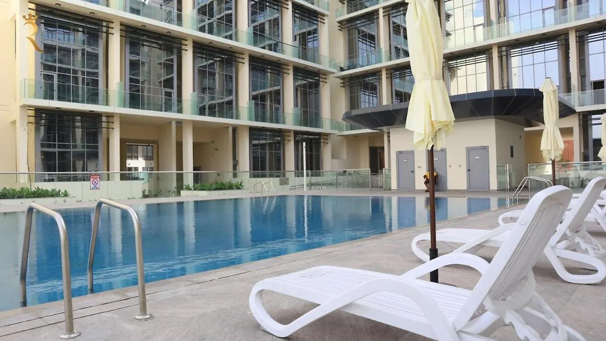 Apartamento Serene Masdar 1Br Pool And Quick Airport Access Abu Dabi Emiratos Árabes Unidos