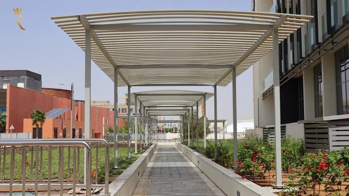 Serene Masdar 1Br Pool And Quick Airport Access Abu Dabi